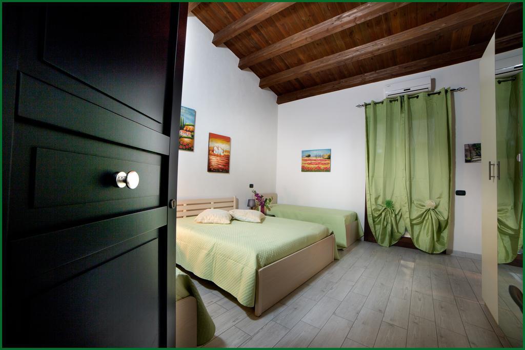 Bed and Breakfast Ai Parchi Dei Parrini Partinico Zimmer foto