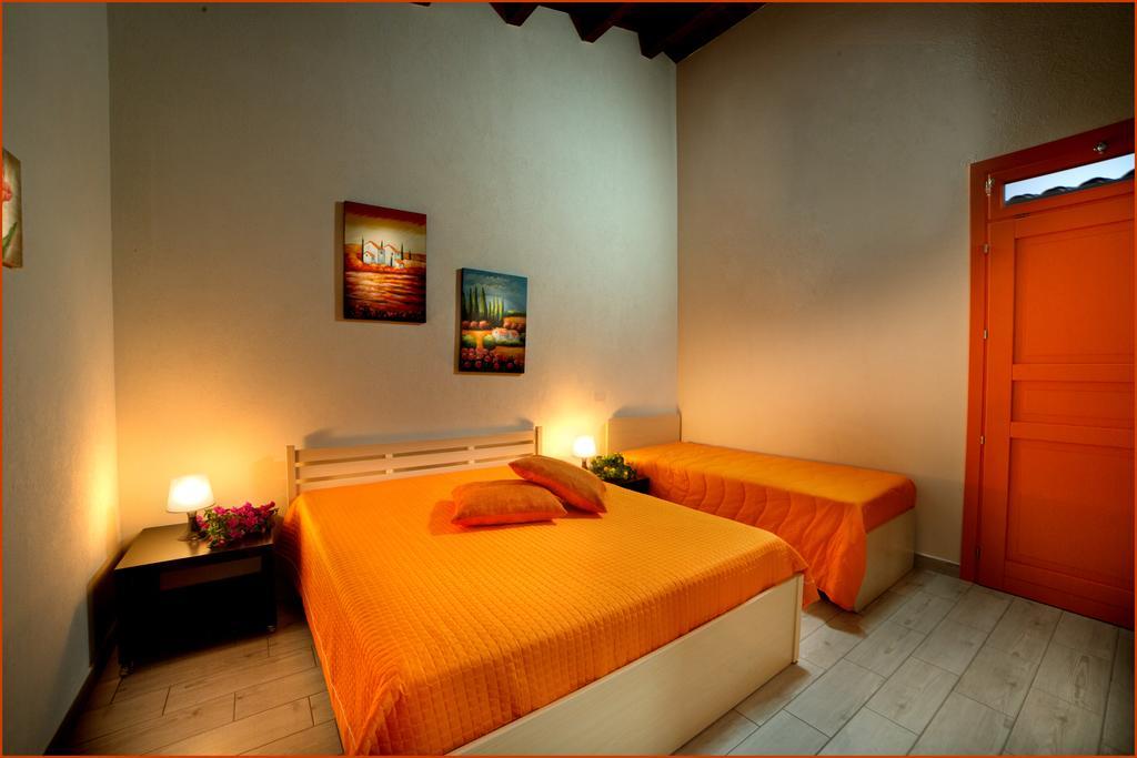 Bed and Breakfast Ai Parchi Dei Parrini Partinico Zimmer foto