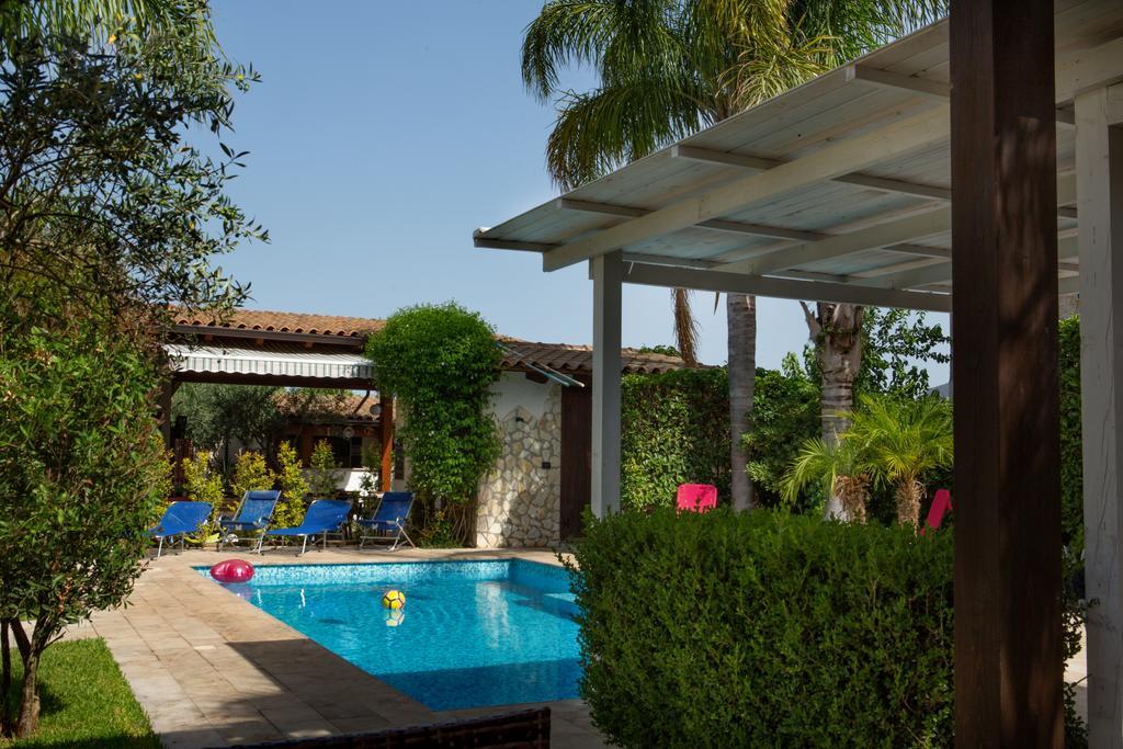 Bed and Breakfast Ai Parchi Dei Parrini Partinico Exterior foto